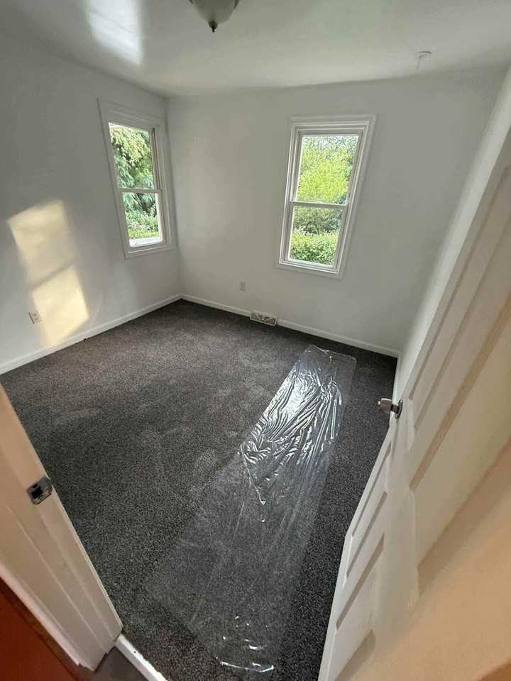303 Willow Rd - Photo 7 of 9