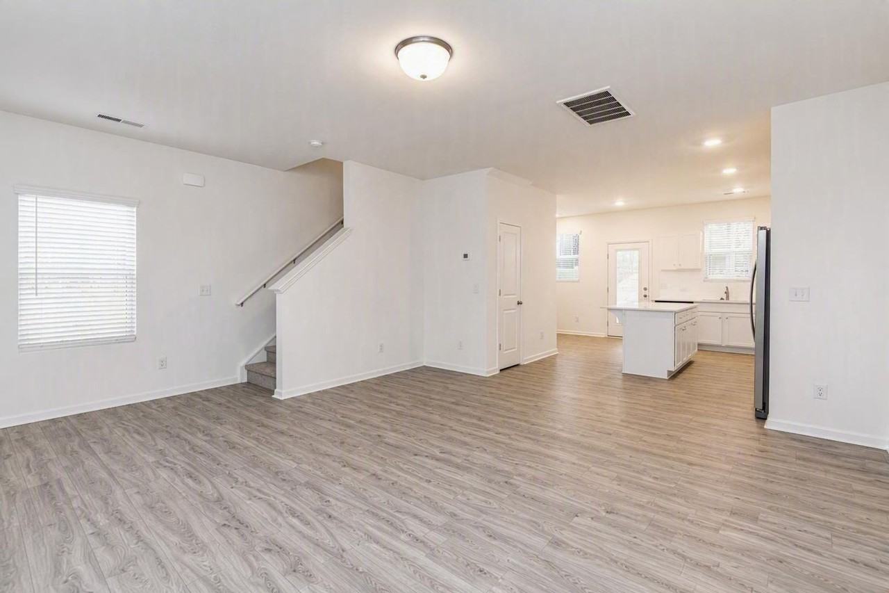 463 Kincaid Rd - Photo 6 of 28