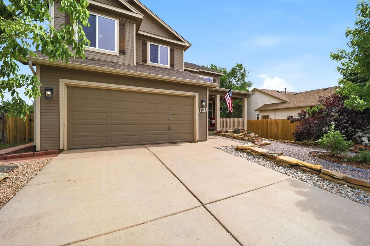 1108 Scarlet Oak Dr - Photo 2 of 36
