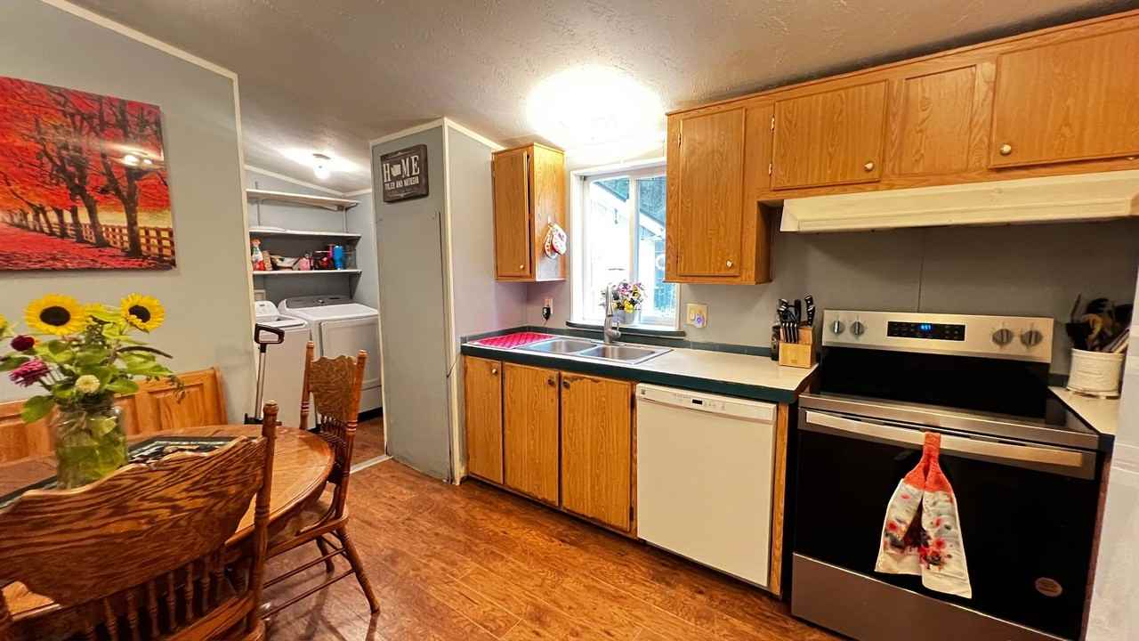 39210 N Ponderosa Ln - Photo 2 of 41