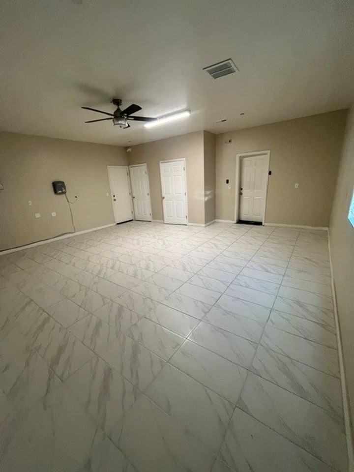 899 Cabrillo St - Photo 3 of 26