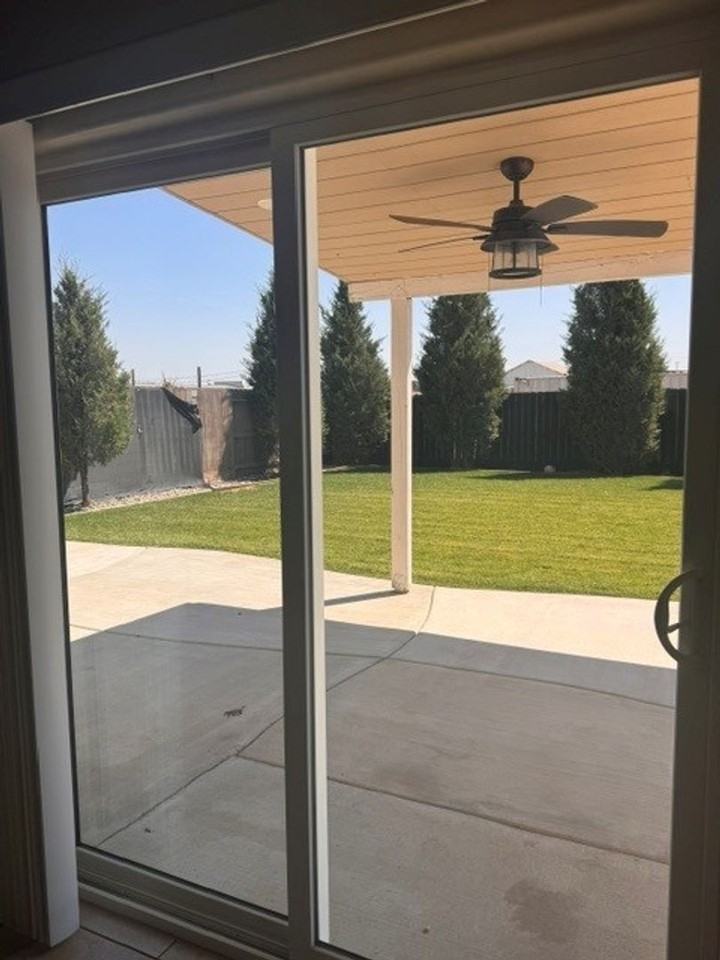 899 Cabrillo St - Photo 4 of 26