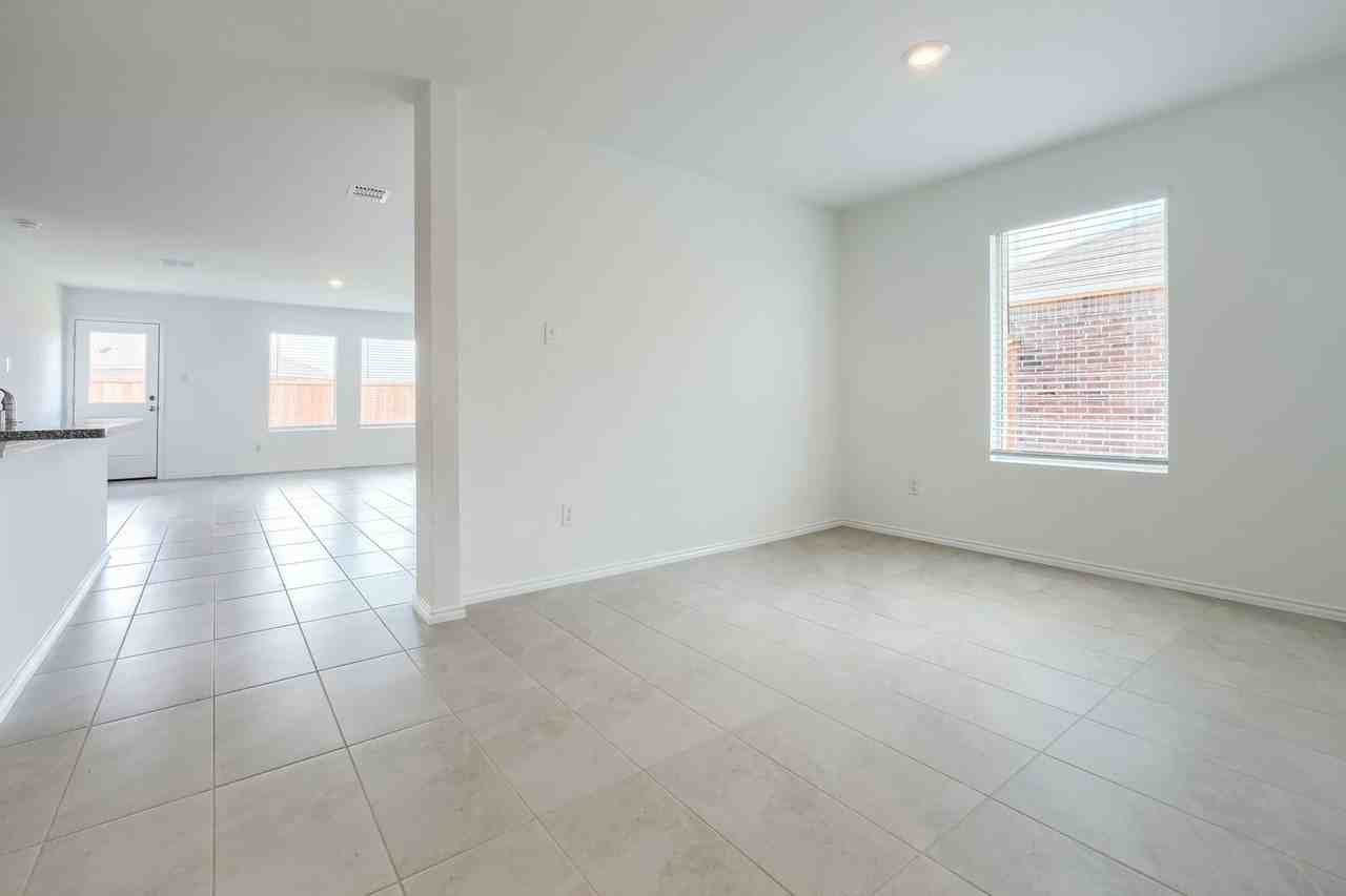 1313 Vattier - Photo 5 of 25