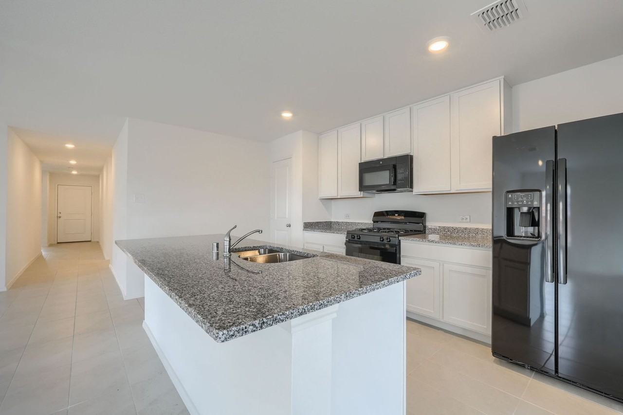 1313 Vattier - Photo 7 of 25