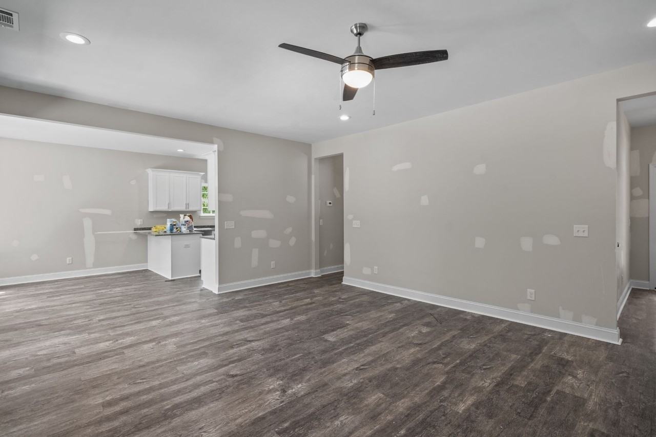 295 Deer Rd - Photo 6 of 40