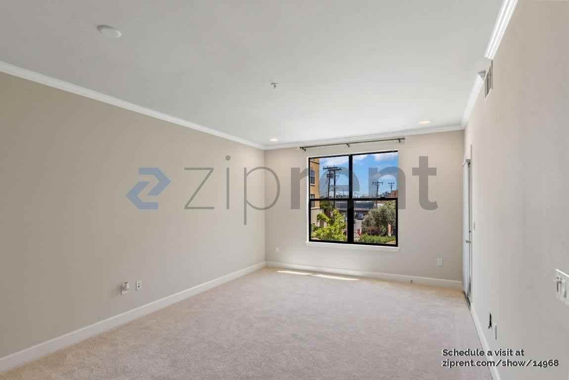 1001 Laurel St #210 - Photo 4 of 19