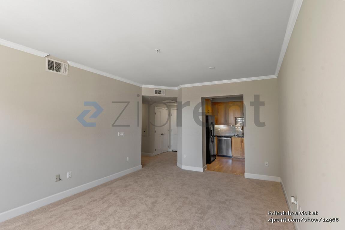 1001 Laurel St #210 - Photo 6 of 19