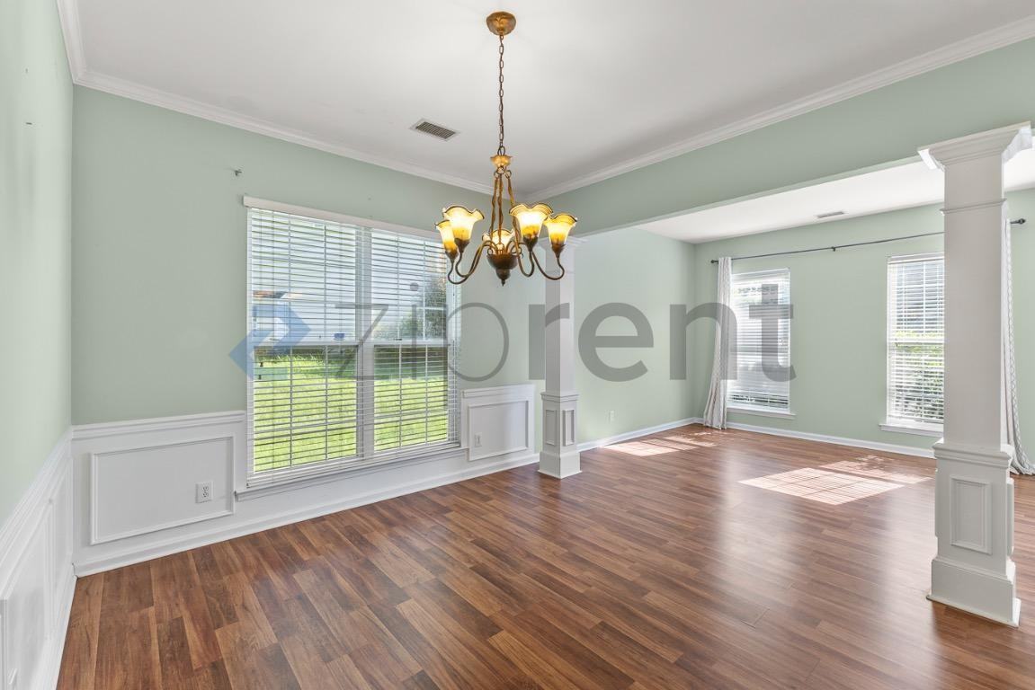 6401 Fillian Ln - Photo 5 of 24