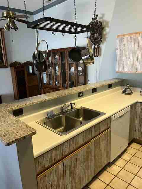 33 Tisha Ln - Photo 2 of 23