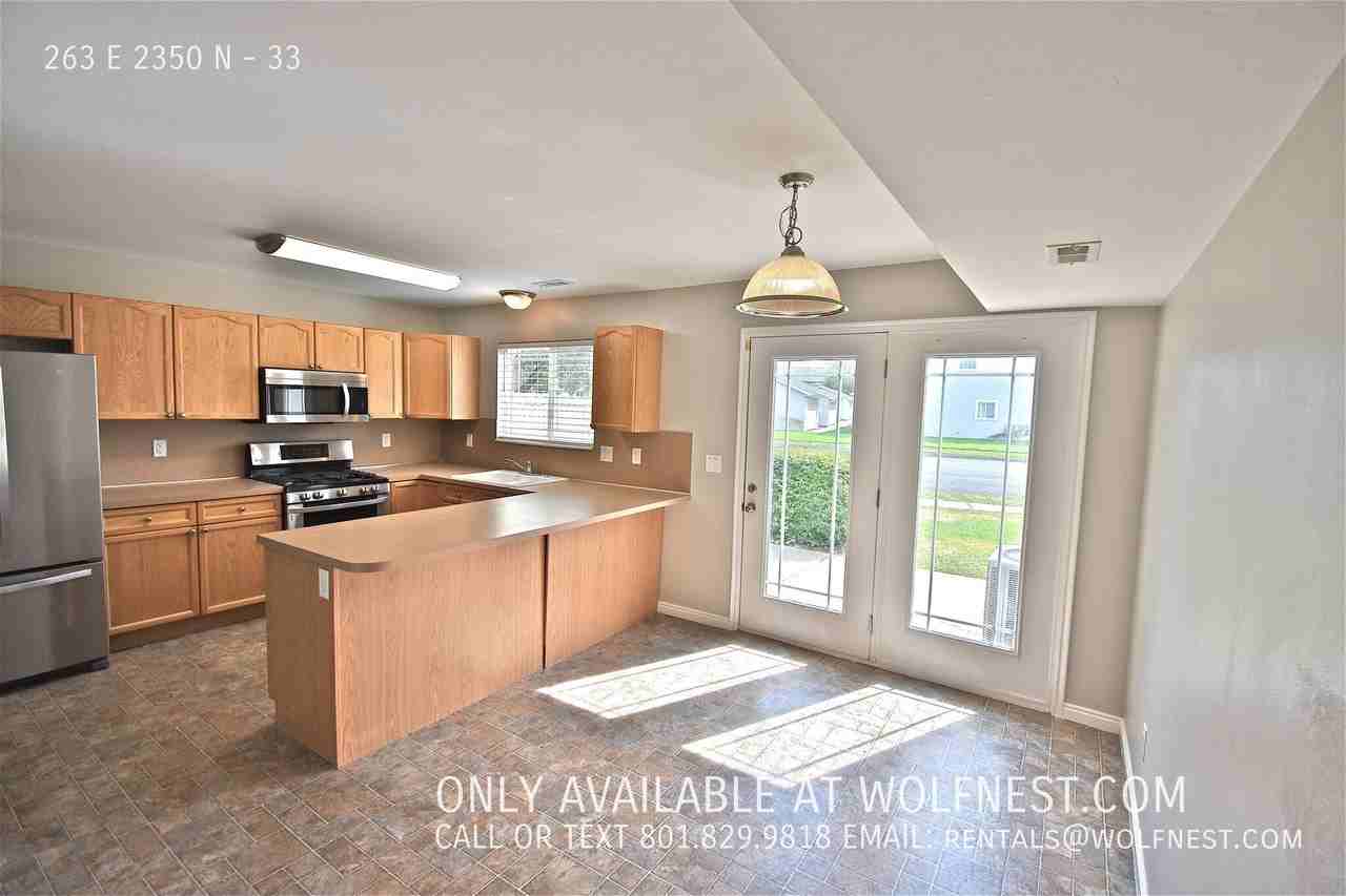 263 E 2350 N #33 - Photo 4 of 32