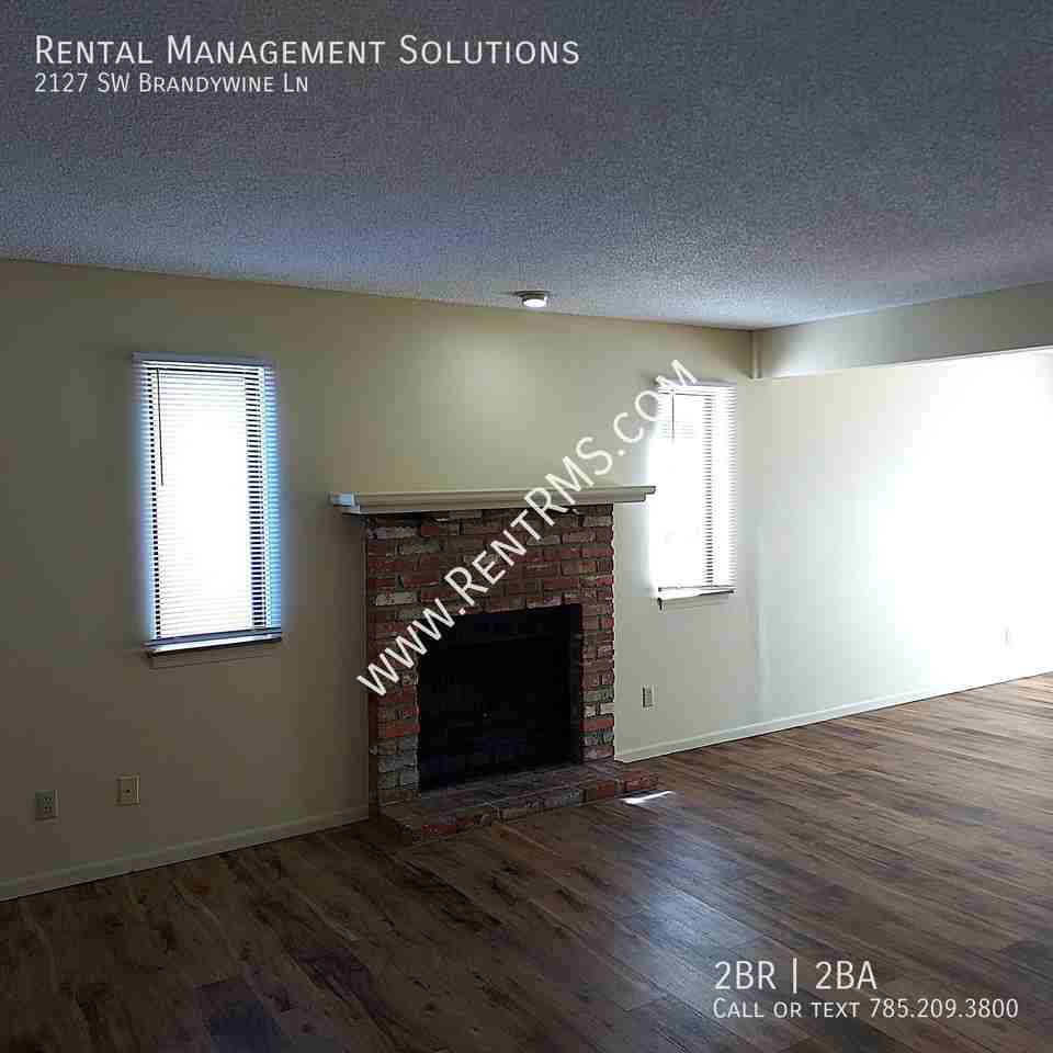 2127 Sw Brandywine Ln - Photo 3 of 28