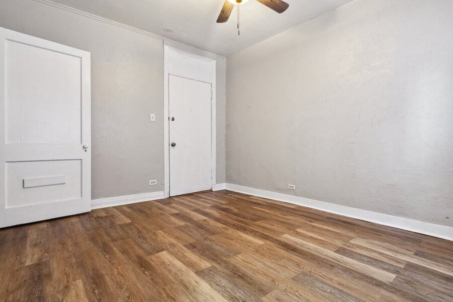 1235 N Washington St #19 - Photo 7 of 19