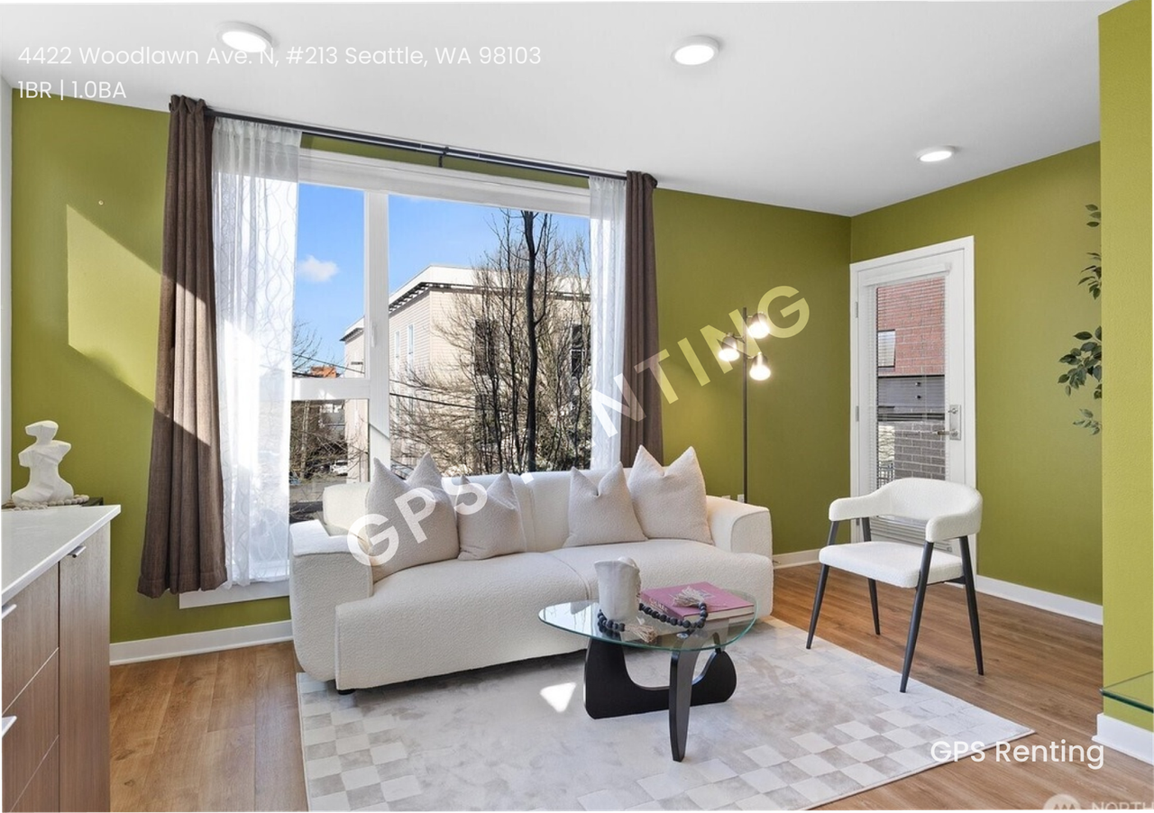 4422 Woodlawn Ave N #213 - Photo 3 of 33