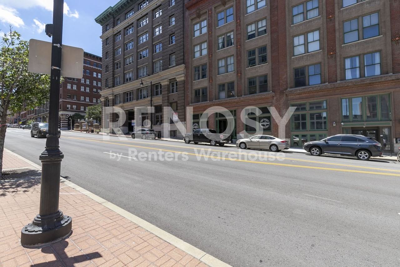 700 Broadway Blvd Kansas City, MO 64105, USA #210 - Photo 2 of 14