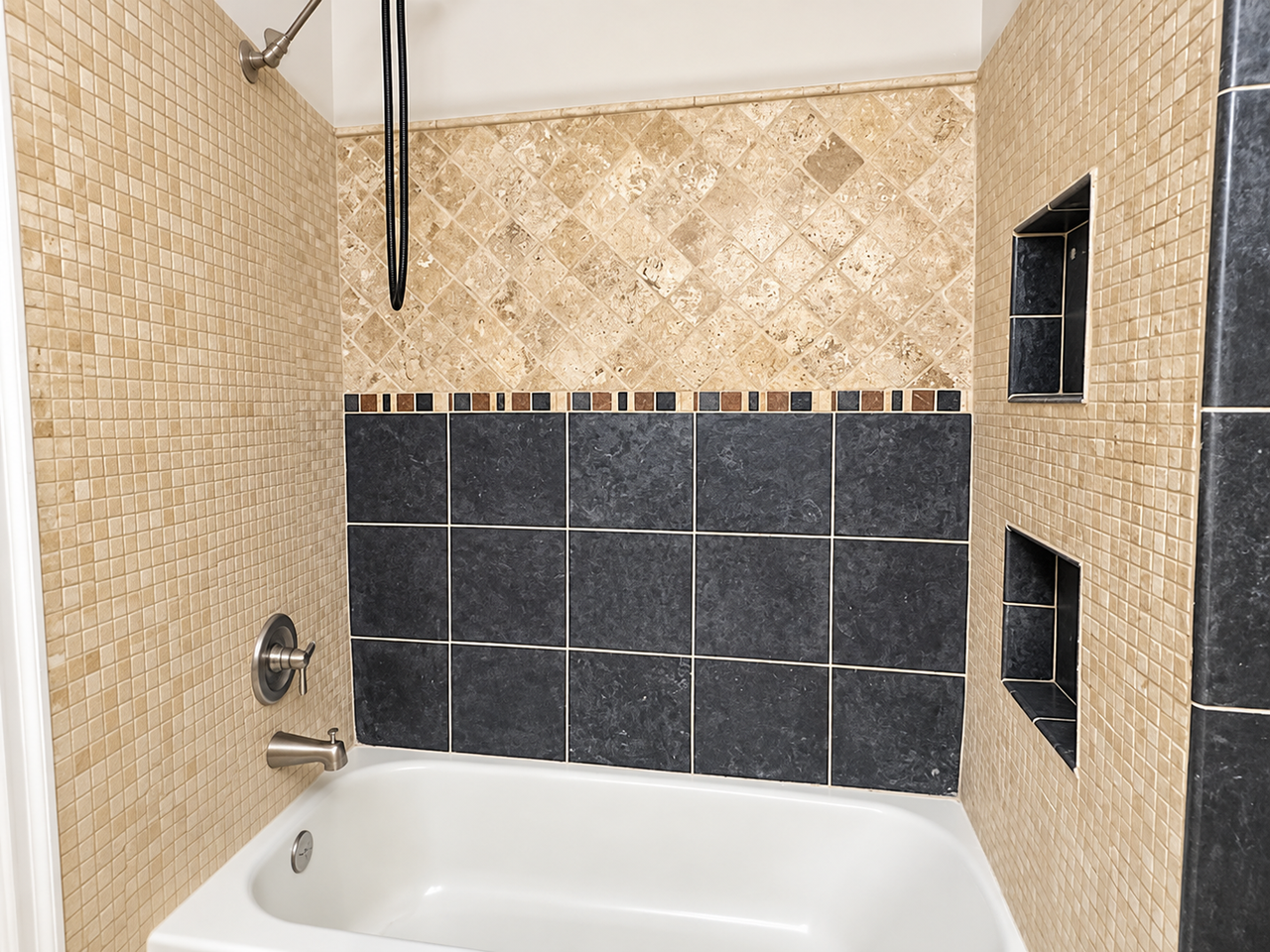 520 Ridgewood Ave #102 - Photo 7 of 13