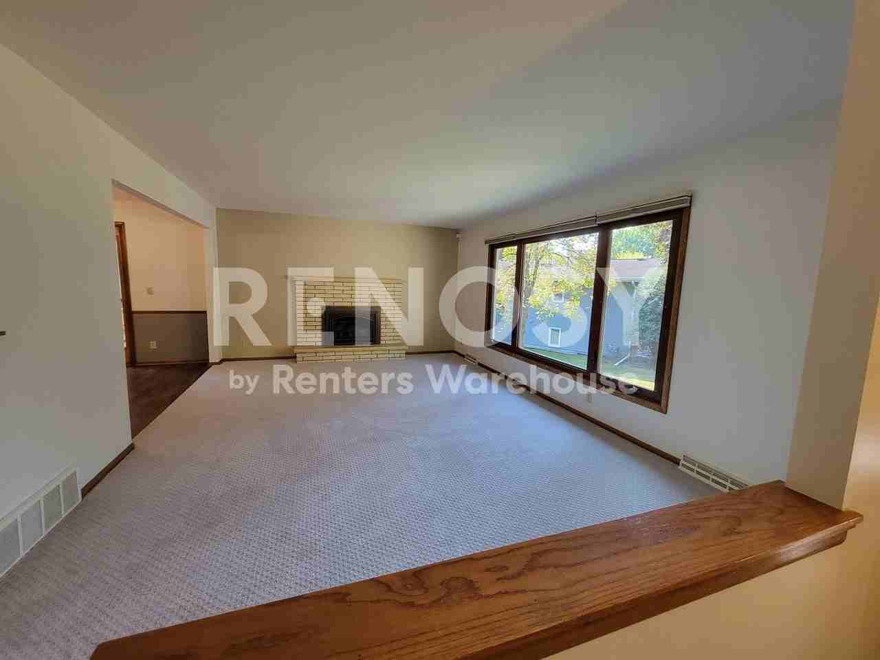 5408 Creek View Ln - Photo 7 of 39
