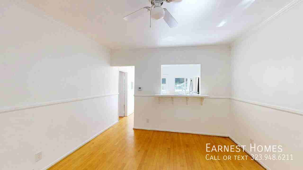 2107 Vine St - Photo 5 of 18