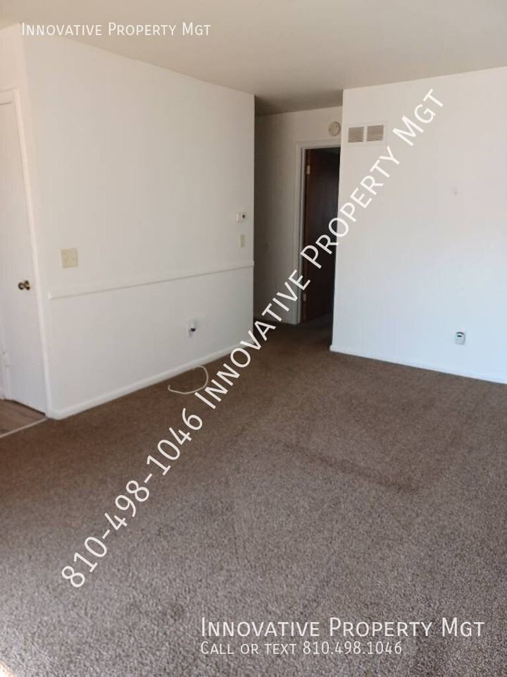 3462 Ridgecliffe Dr #2 - Photo 5 of 21