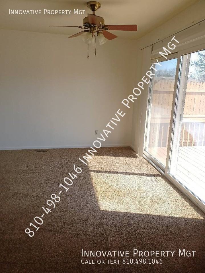 3462 Ridgecliffe Dr #2 - Photo 7 of 21