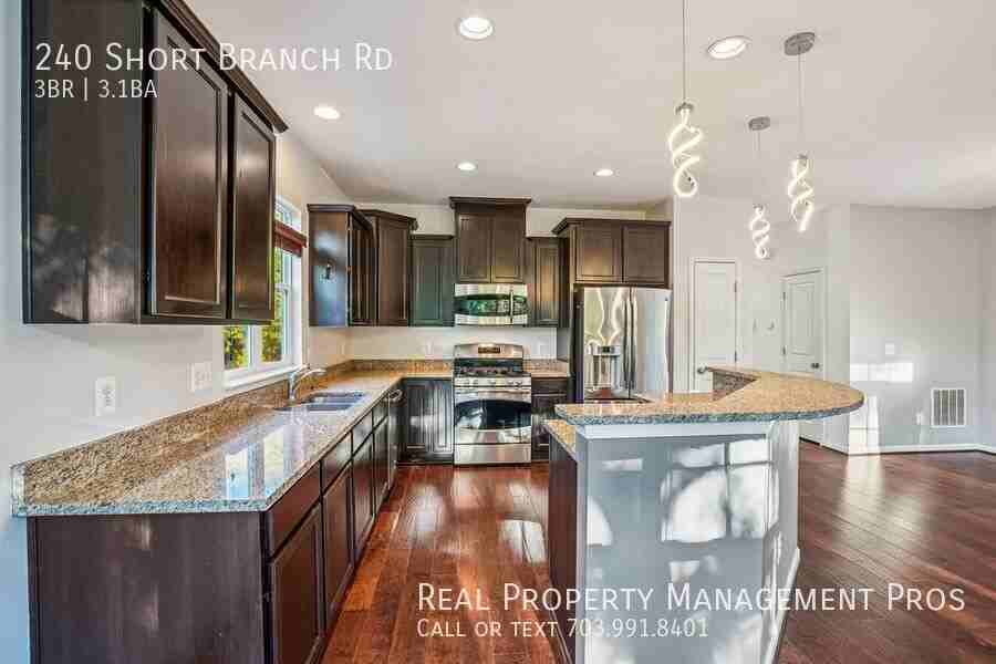 240 Short Branch Rd - Photo 2 of 22