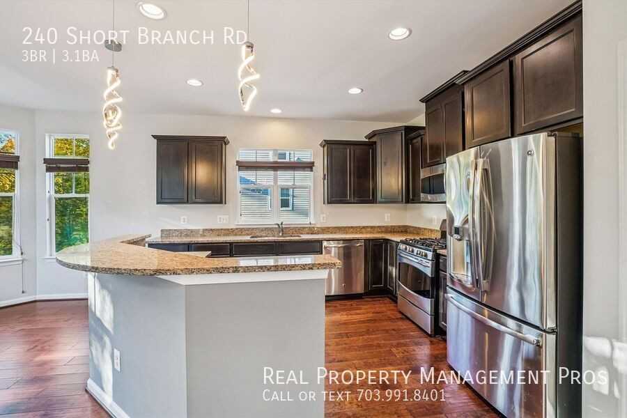 240 Short Branch Rd - Photo 3 of 22