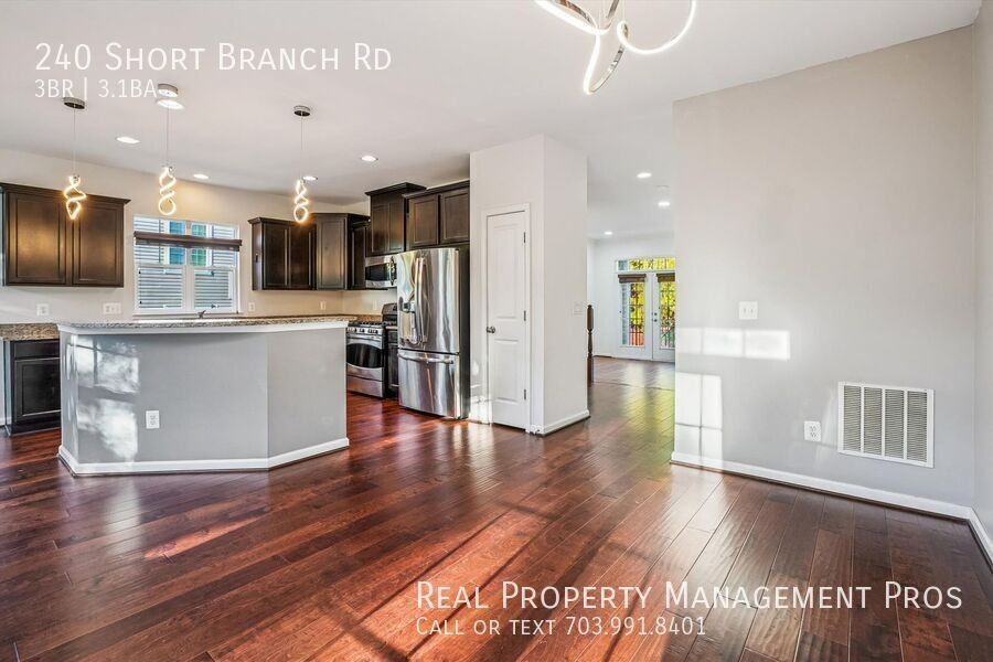 240 Short Branch Rd - Photo 5 of 22