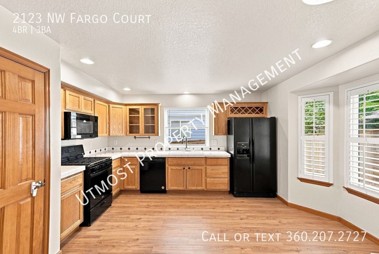 2123 Nw Fargo Ct - Photo 2 of 10
