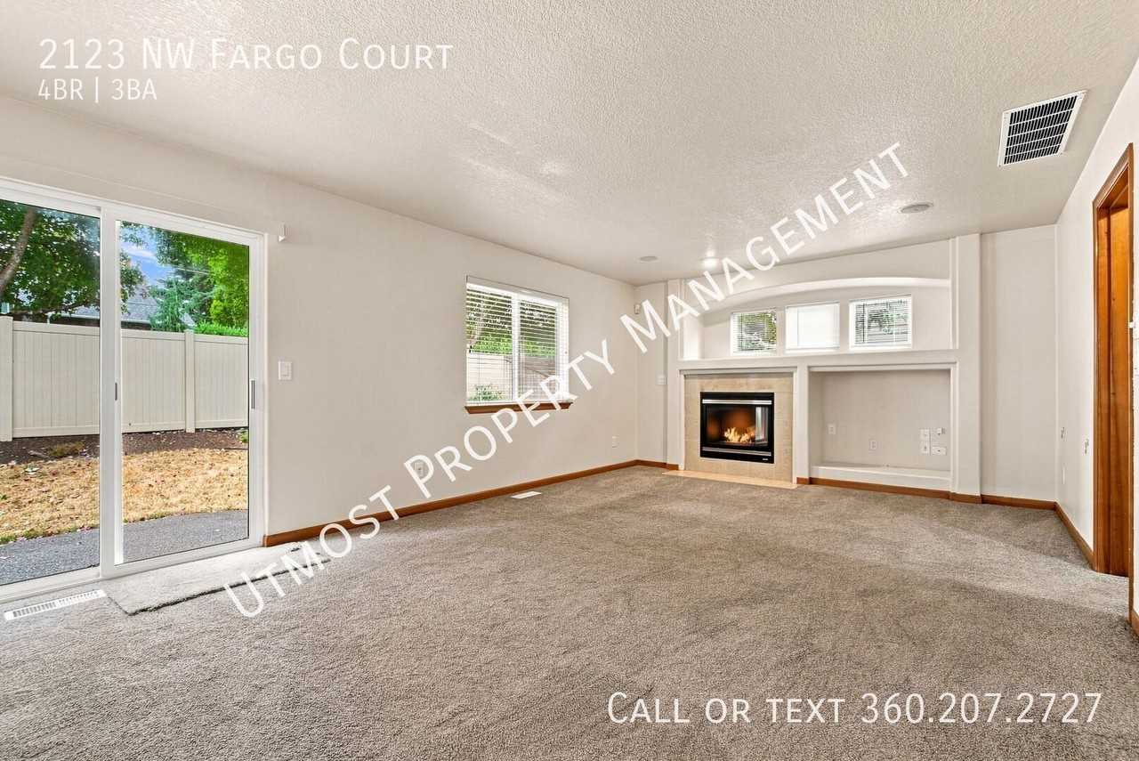 2123 Nw Fargo Ct - Photo 4 of 10