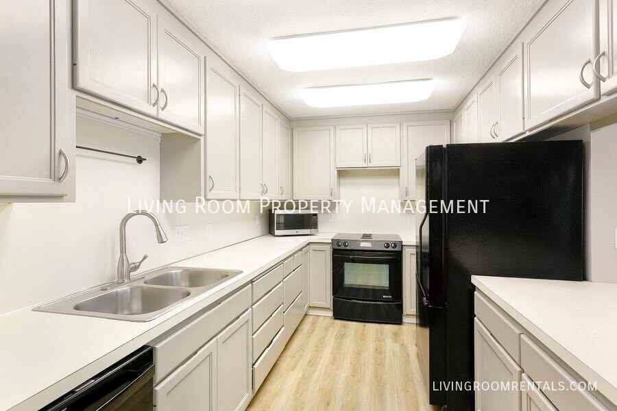 9263 Sw Brier Pl - Photo 5 of 16