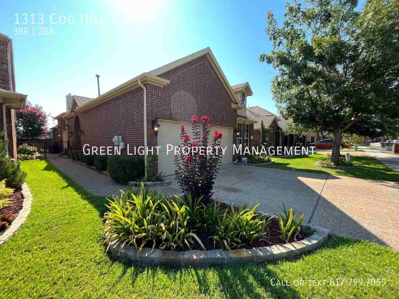 1313 Cog Hill Dr - Photo 2 of 24