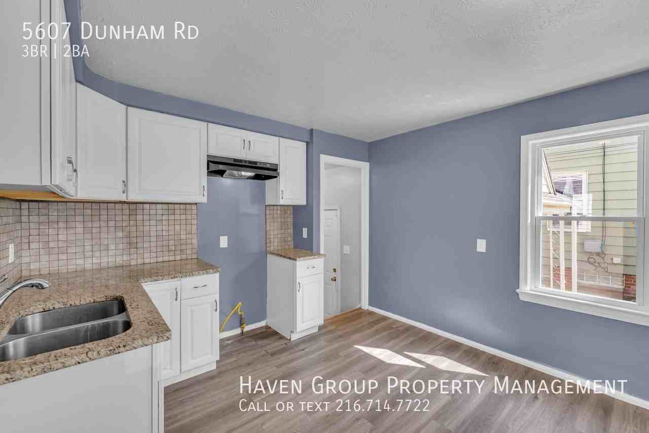 5607 Dunham Rd - Photo 7 of 22