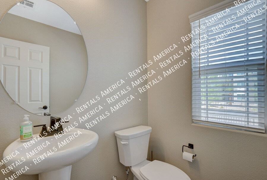 4554 Cloudrest Peak St - Photo 5 of 16