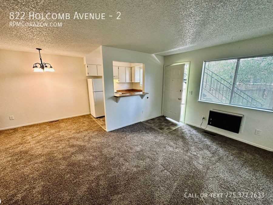 822 Holcomb Ave #2 - Photo 3 of 9
