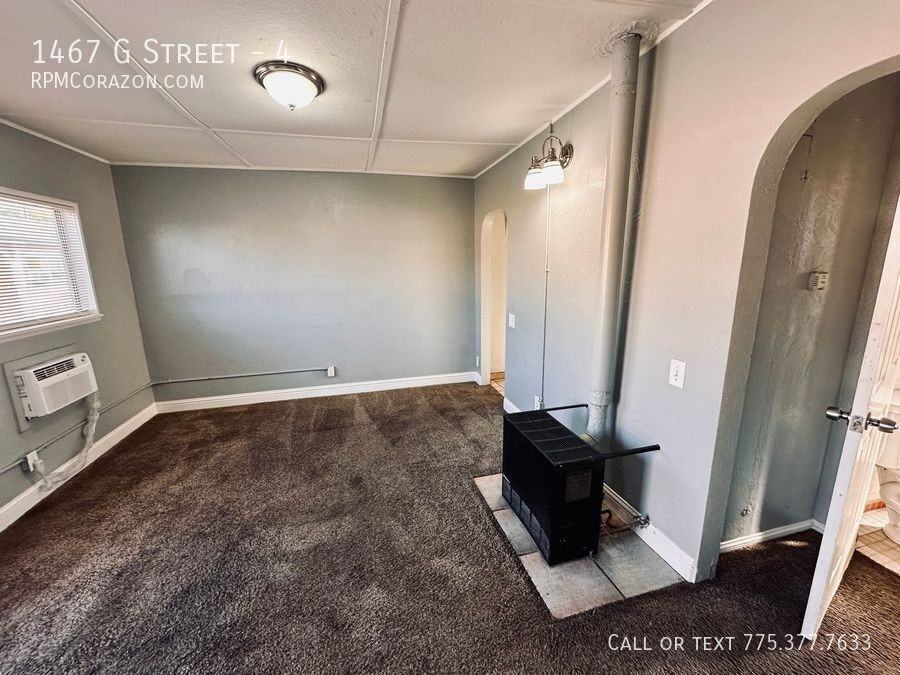 1467 G St #4 - Photo 4 of 11