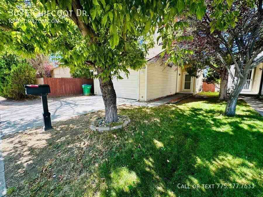 3035 Chilcoot Dr - Photo 2 of 29