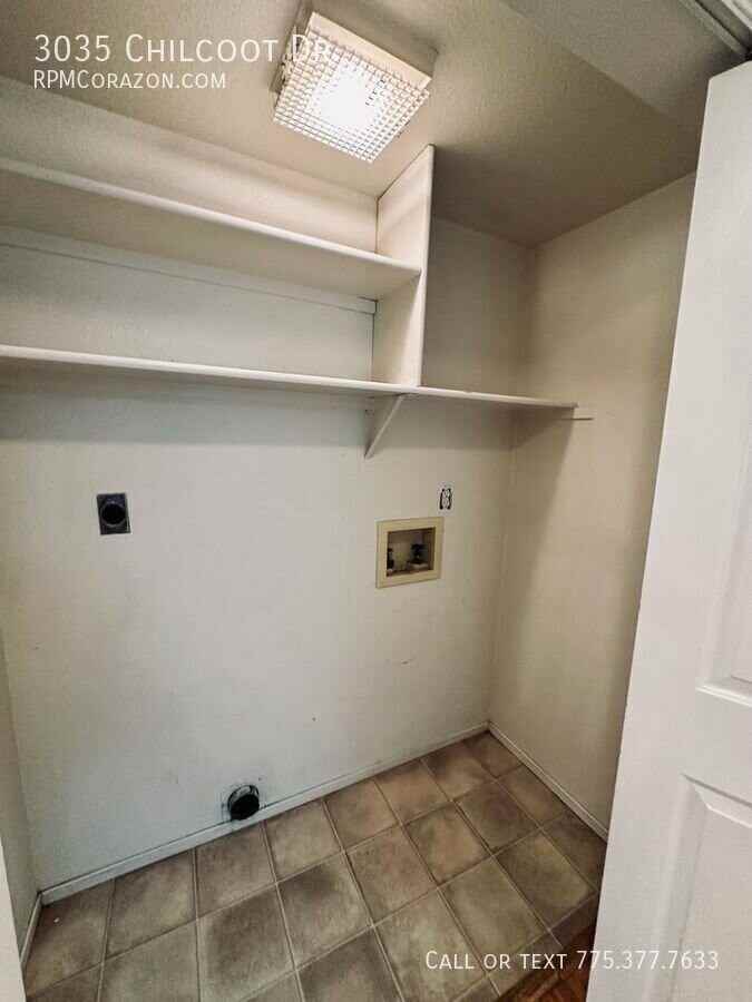 3035 Chilcoot Dr - Photo 6 of 29