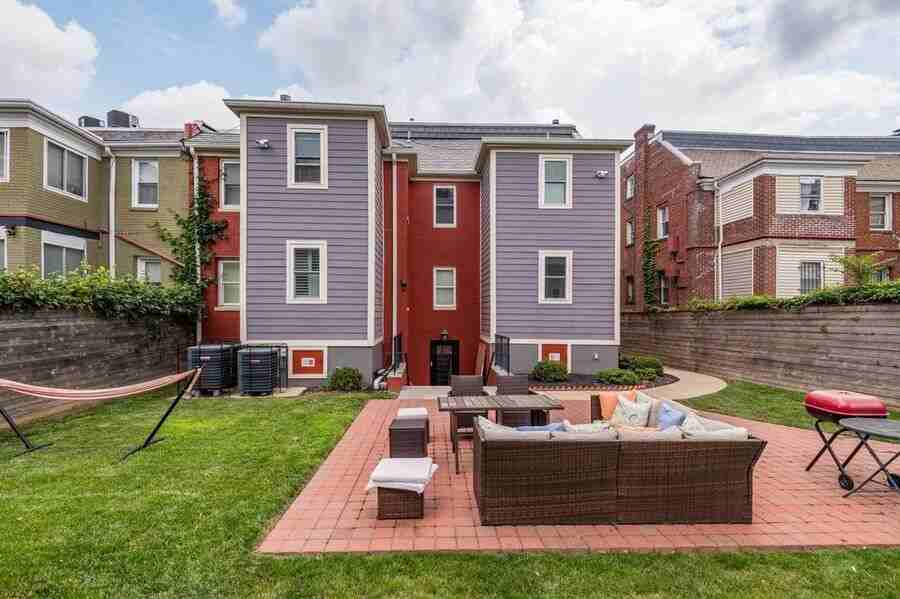 1239 Simms Pl Ne #5 - Photo 3 of 23