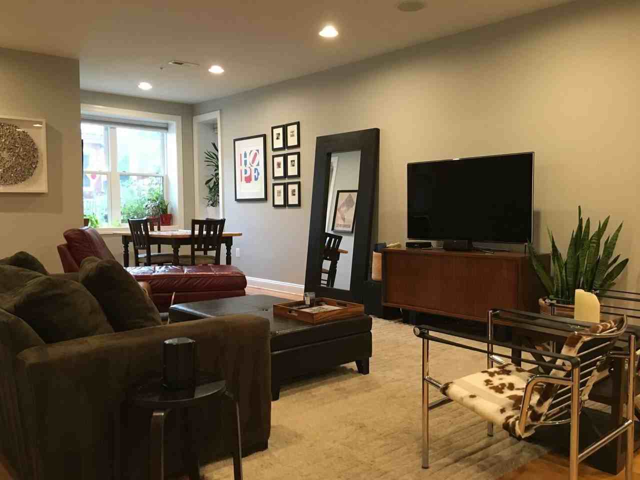 636 Q St Nw #1 - Photo 6 of 33