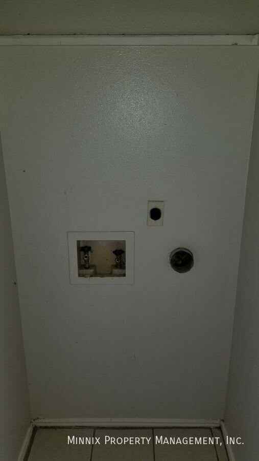 9616 Elmwood Ave #A - Photo 5 of 8