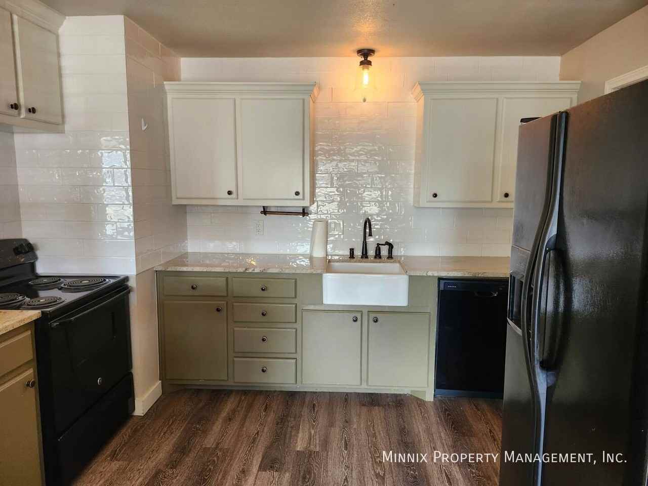 9608 Durham Ave - Photo 3 of 7