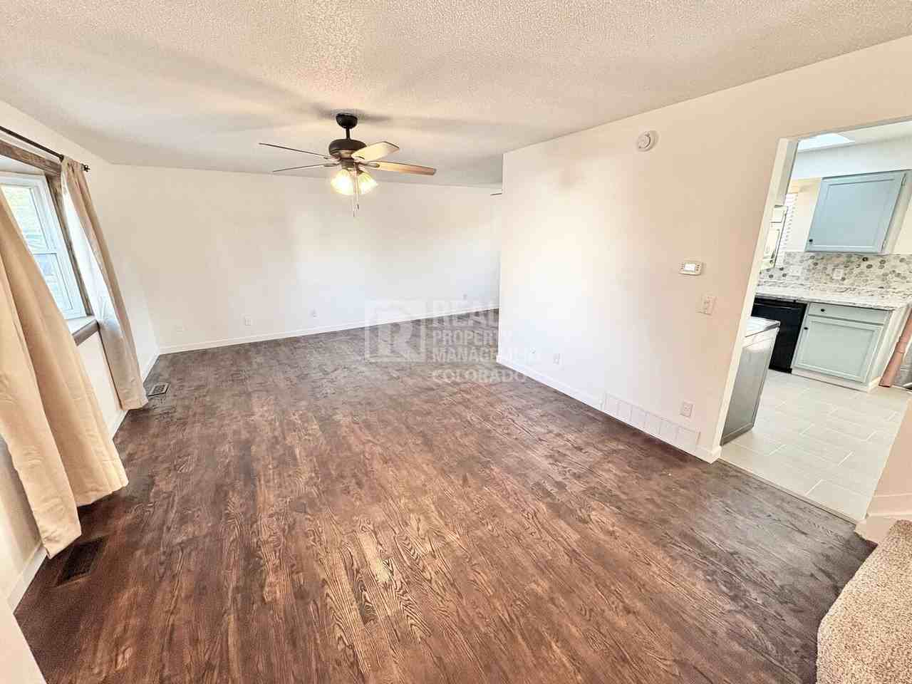 19027 E Cornell Ave - Photo 3 of 24