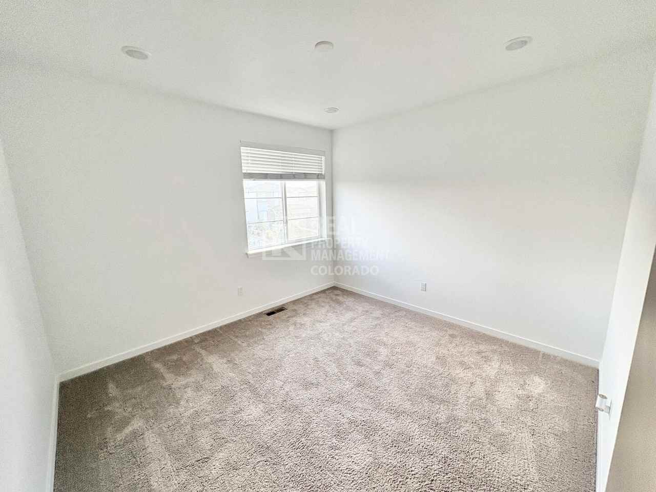 3846 N Catawba Way - Photo 7 of 19
