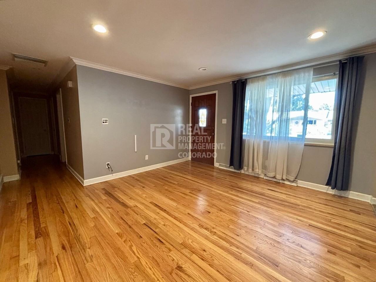 8458 Princeton St - Photo 5 of 17