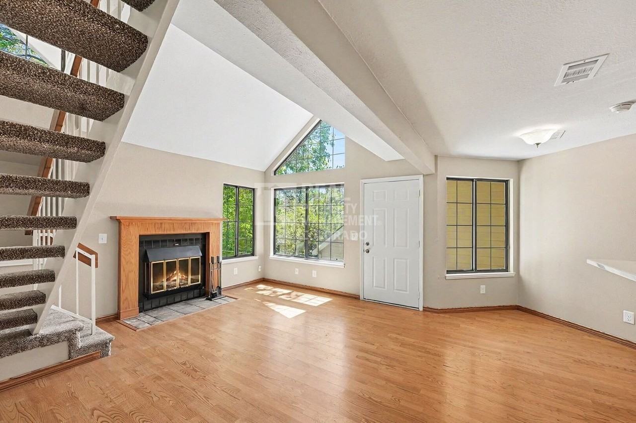 4820 E Kentucky Ave #E - Photo 5 of 18