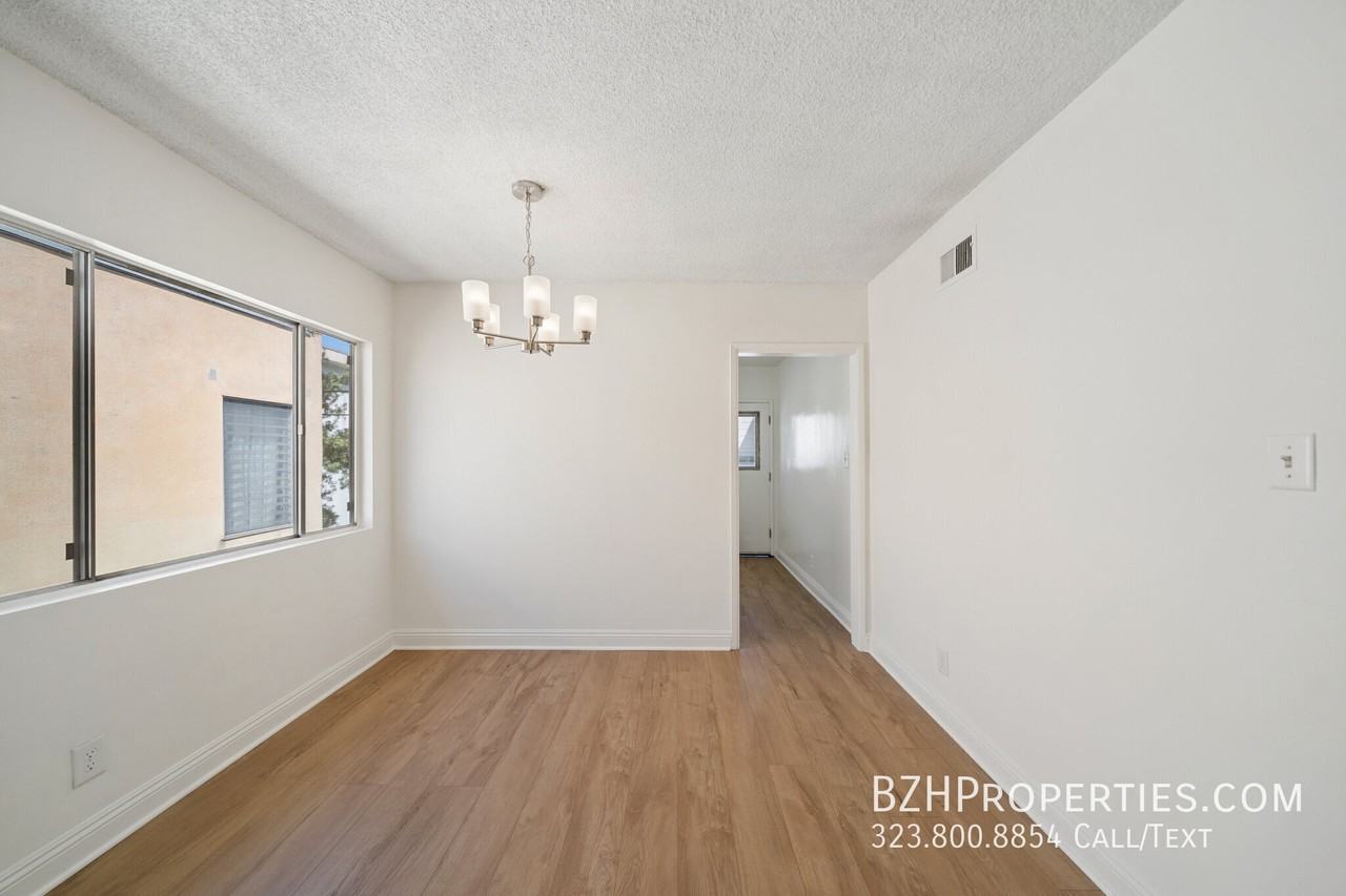 1050 S Wooster St #5 - Photo 3 of 17