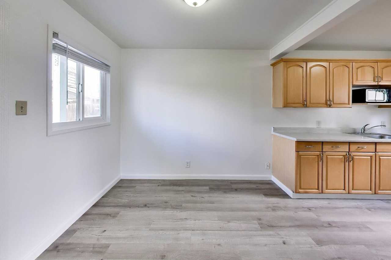 357 Willow St #05 - Photo 3 of 17