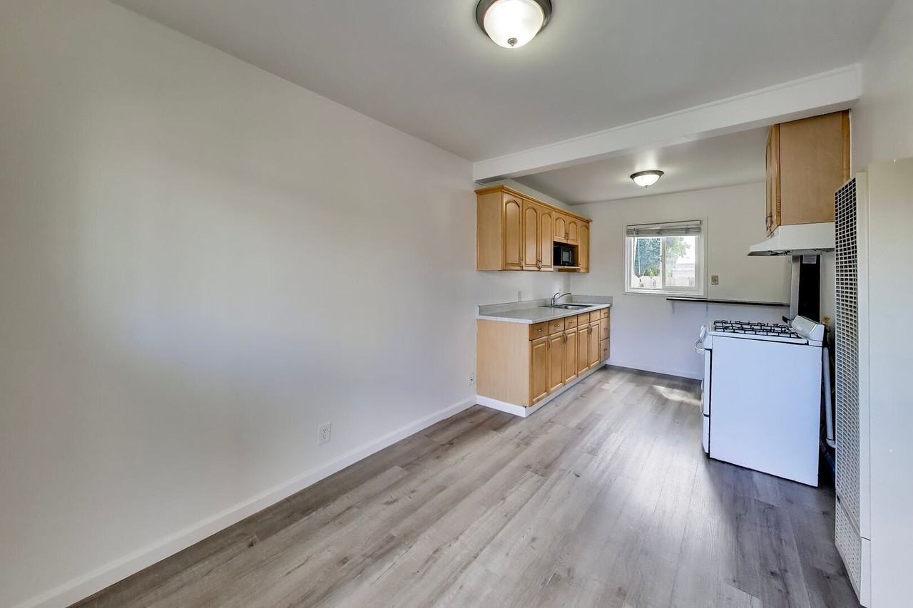 357 Willow St #05 - Photo 4 of 17