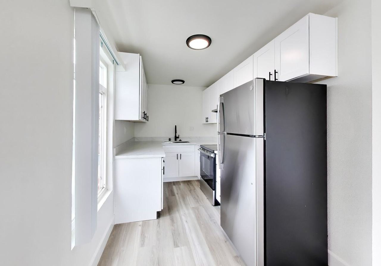 486 Beech St #01 - Photo 2 of 21