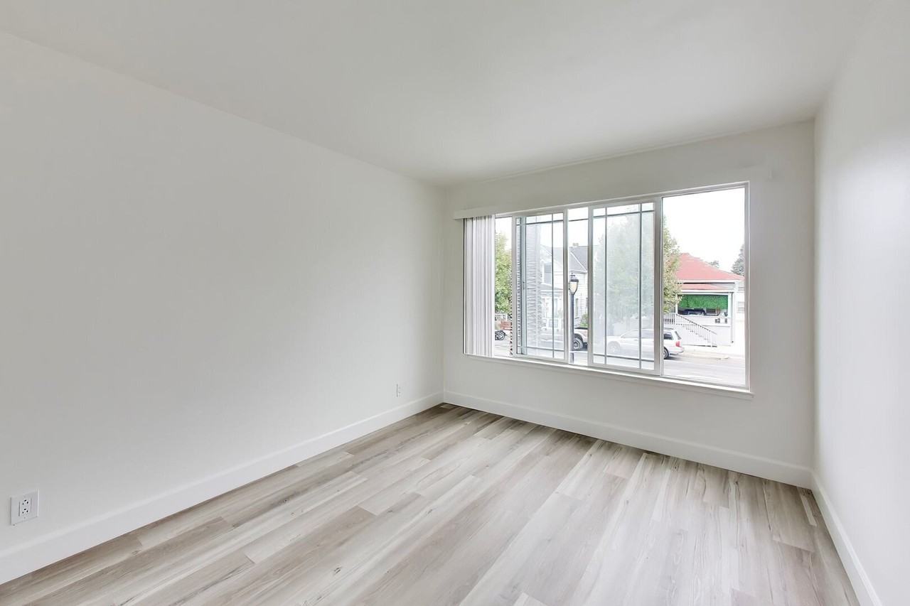 486 Beech St #01 - Photo 5 of 21
