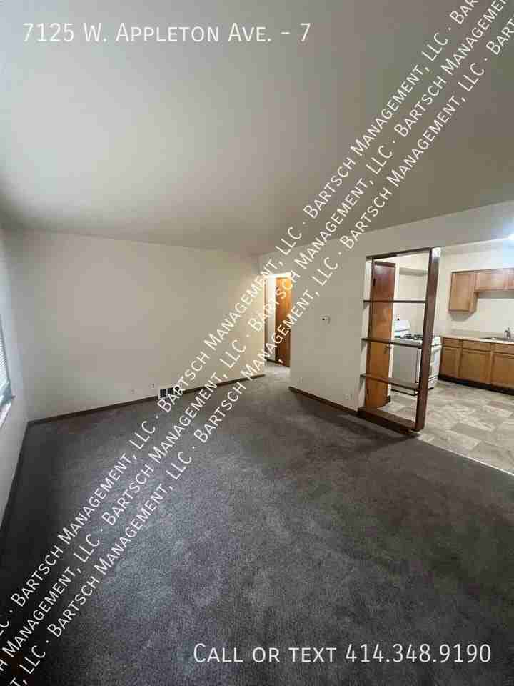 7125 W Appleton Ave #7 - Photo 3 of 9
